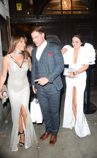 Lizzie Cundy feet photo thumbnail