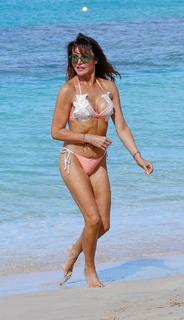 Lizzie Cundy feet photo thumbnail