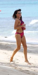 Lizzie Cundy feet photo thumbnail