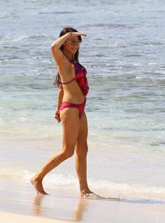 Lizzie Cundy feet photo thumbnail