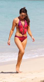 Lizzie Cundy feet photo thumbnail