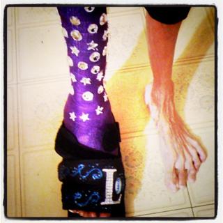 Lizzie Velasquez feet photo 3