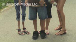 Lizzie Velasquez feet photo 14