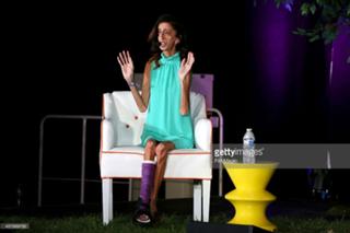 Lizzie Velasquez feet photo 13