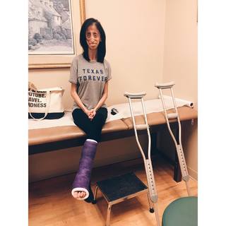 Lizzie Velasquez feet photo 18