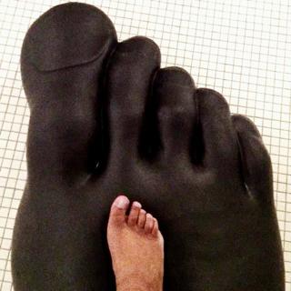 Lizzo feet photo thumbnail