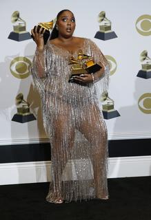 Lizzo feet photo thumbnail