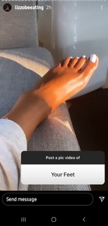 Lizzo feet photo thumbnail