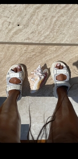 Lizzo feet photo thumbnail