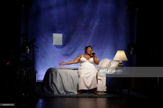Lizzo feet photo thumbnail