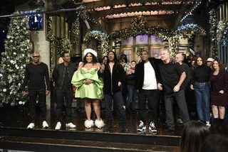 Lizzo feet photo thumbnail