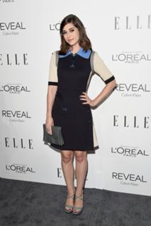 Lizzy Caplan feet photo thumbnail