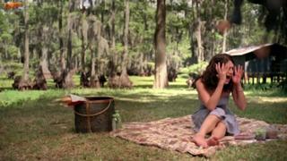Lizzy Caplan feet photo thumbnail