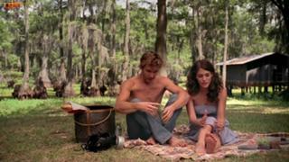 Lizzy Caplan feet photo thumbnail