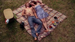 Lizzy Caplan feet photo 12