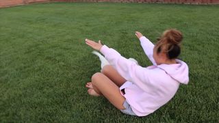 Lizzy Capri feet photo 17