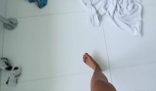 Lizzy Capri feet photo 7