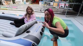 Lizzy Capri feet photo 7
