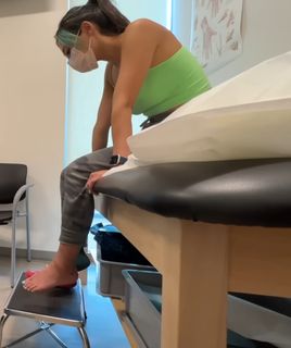 Lizzy Capri feet photo 11