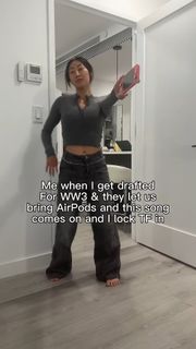 Lizzy Capri feet photo 13