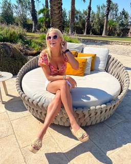 Lizzy Kaye feet photo 7