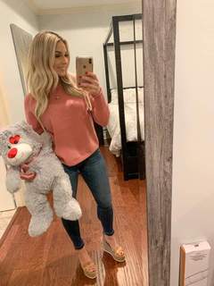 Lizzy Musi feet photo 9