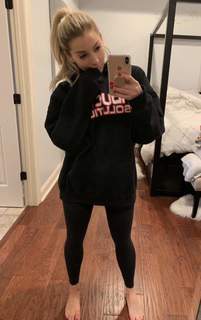 Lizzy Musi feet photo 8