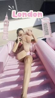 Lluna Clark feet photo 3