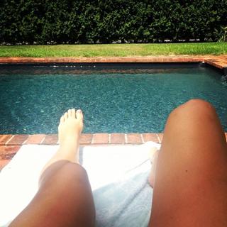 Lo Bosworth feet photo 3