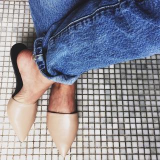 Lo Bosworth feet photo 16