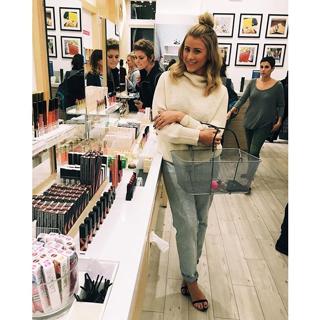 Lo Bosworth feet photo 11