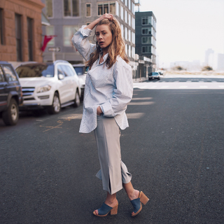 Lo Bosworth feet photo 20