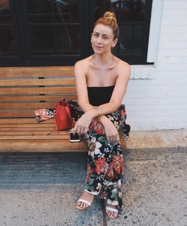 Lo Bosworth feet photo 11