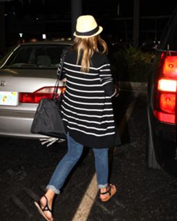 Lo Bosworth feet photo 16