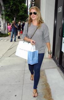 Lo Bosworth feet photo 4