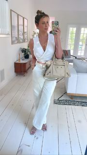 Lo Bosworth feet photo 16