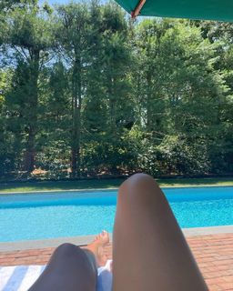 Lo Bosworth feet photo 15