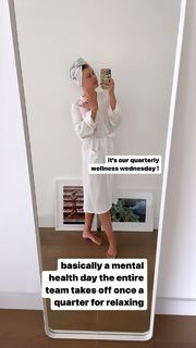 Lo Bosworth feet photo 2