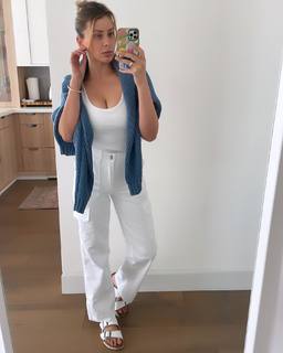 Lo Bosworth feet photo 13