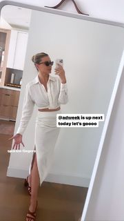 Lo Bosworth feet photo 8