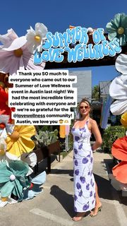 Lo Bosworth feet photo 4
