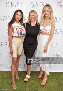 Lo Bosworth feet photo 6