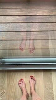 Loan Chabanol feet photo 13