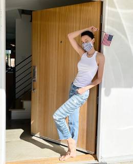 Loan Chabanol feet photo 7