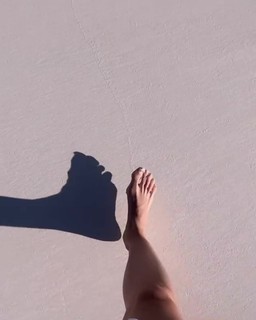 Loan Chabanol feet photo 14