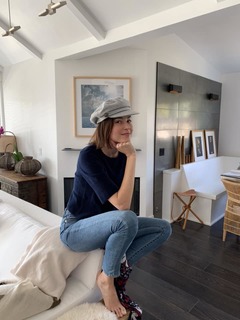 Loan Chabanol feet photo 4