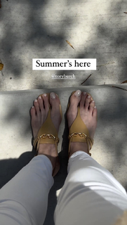 Loan Chabanol feet photo 9