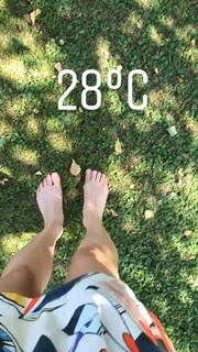 Lodovica Comello feet photo thumbnail
