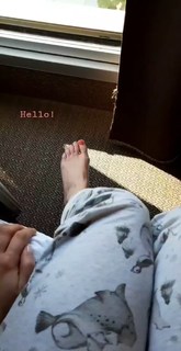 Lodovica Comello feet photo thumbnail