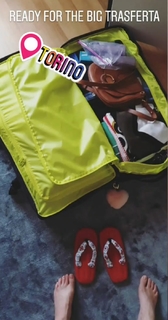 Lodovica Comello feet photo thumbnail